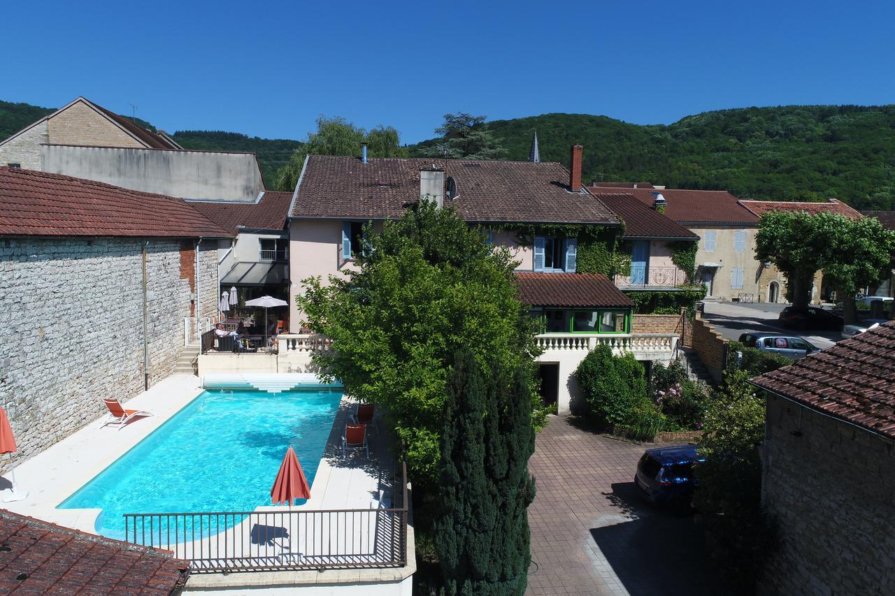 Logis Hotel Restaurant & Pizzeria Vuillot Cuiseaux Exteriér fotografie
