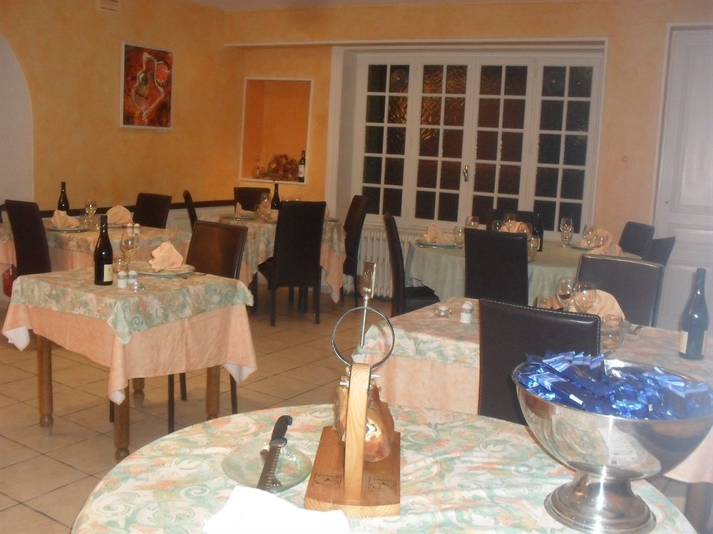 Logis Hotel Restaurant & Pizzeria Vuillot Cuiseaux Exteriér fotografie